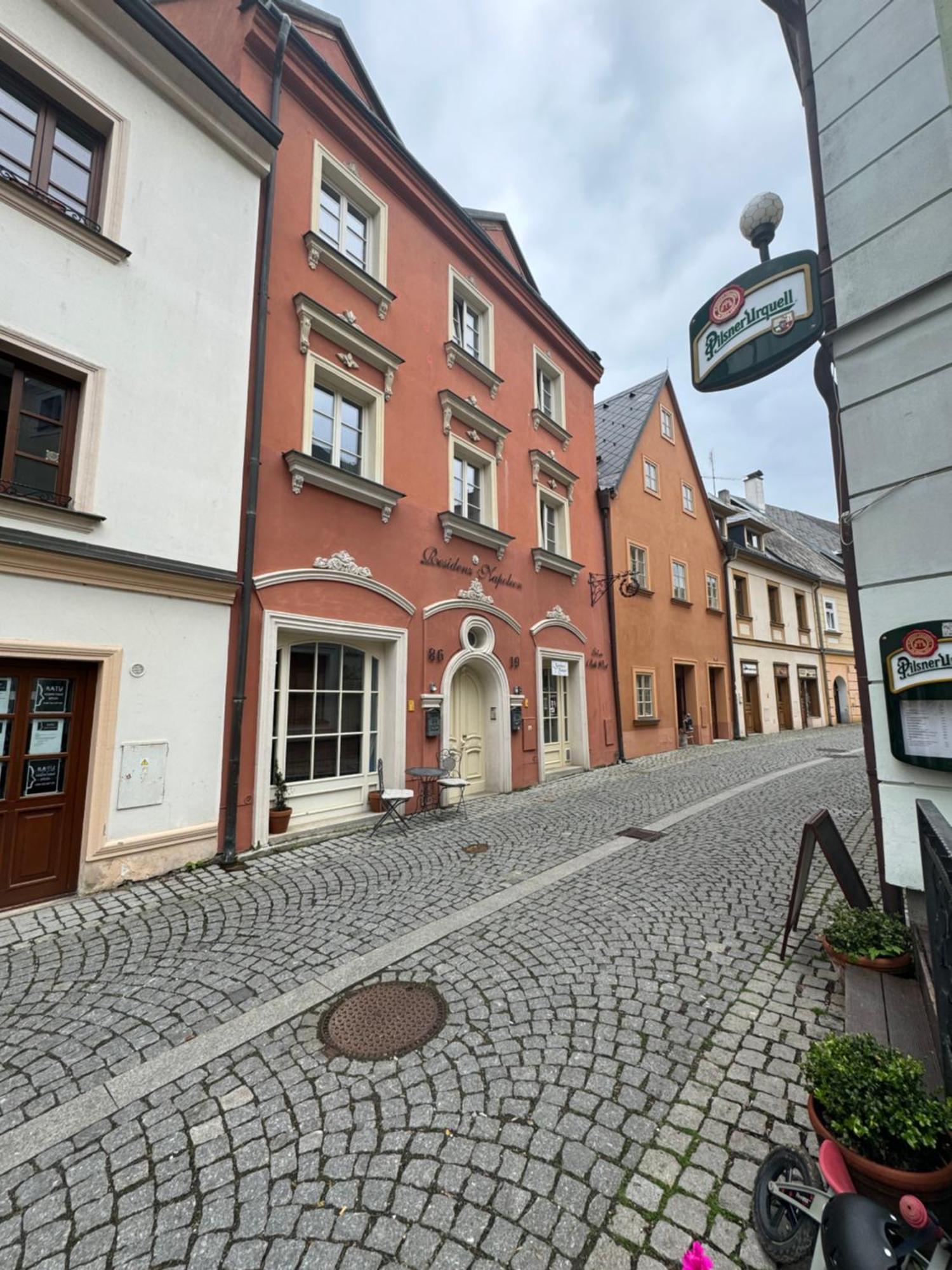 Appartamento Rezidence Napoleon Loket Esterno foto