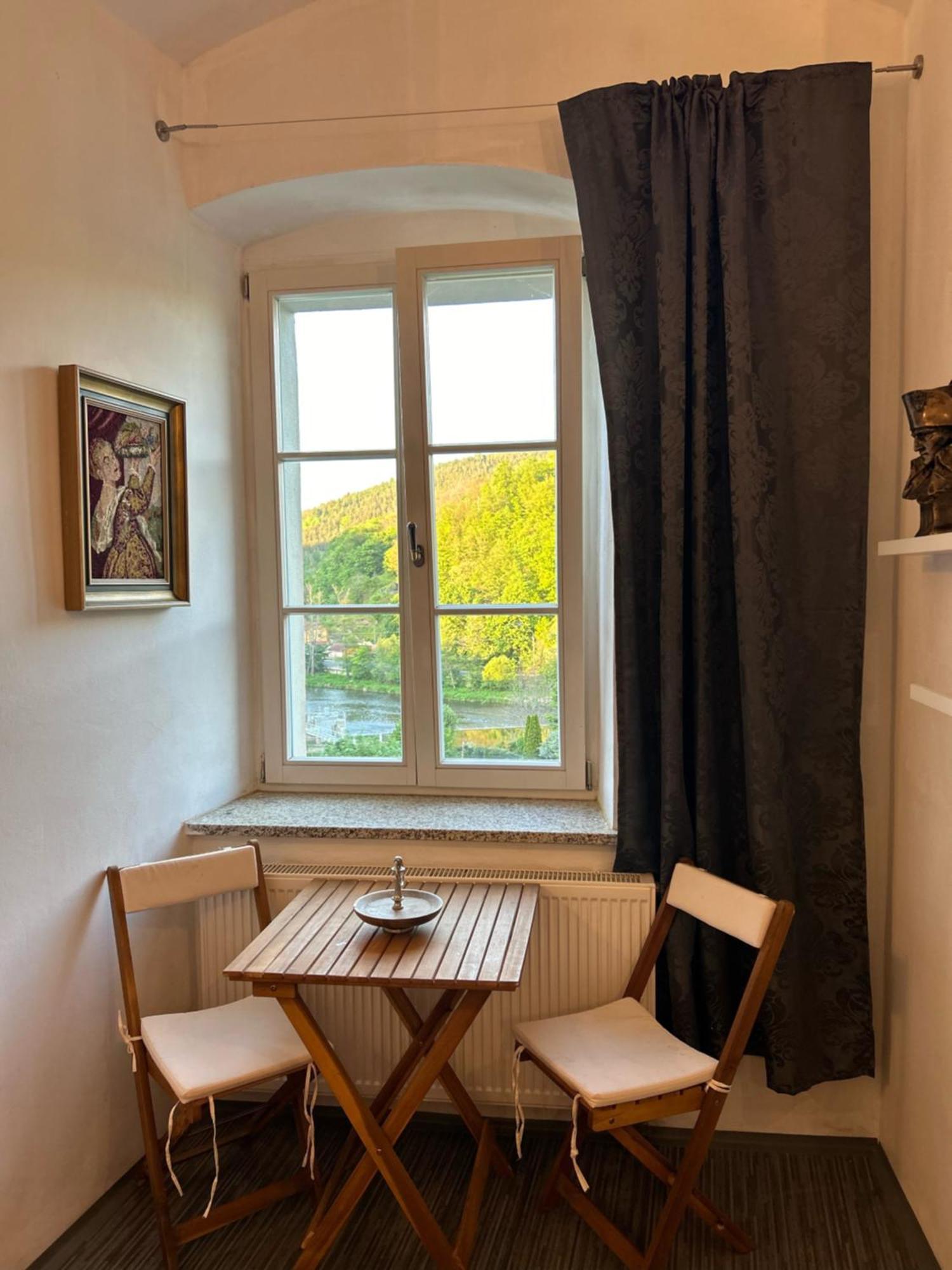 Appartamento Rezidence Napoleon Loket Esterno foto